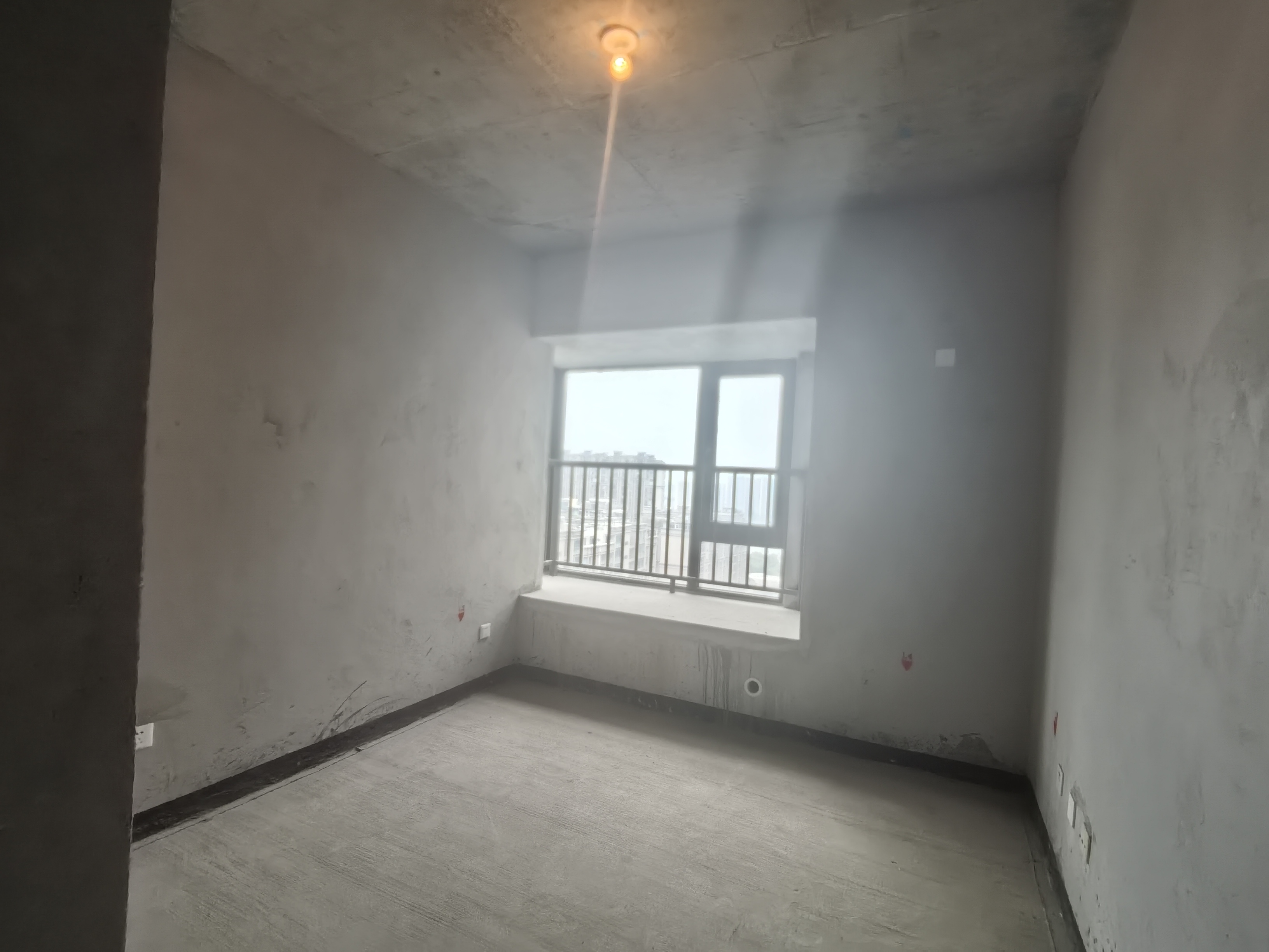 绵阳三房双卫附带车位两个｜朝南视野开阔 绵阳二手房