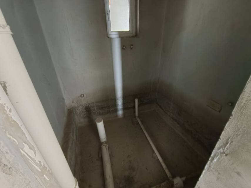 绵阳未名湖畔，4室2厅2卫，147㎡，售价165万 绵阳二手房