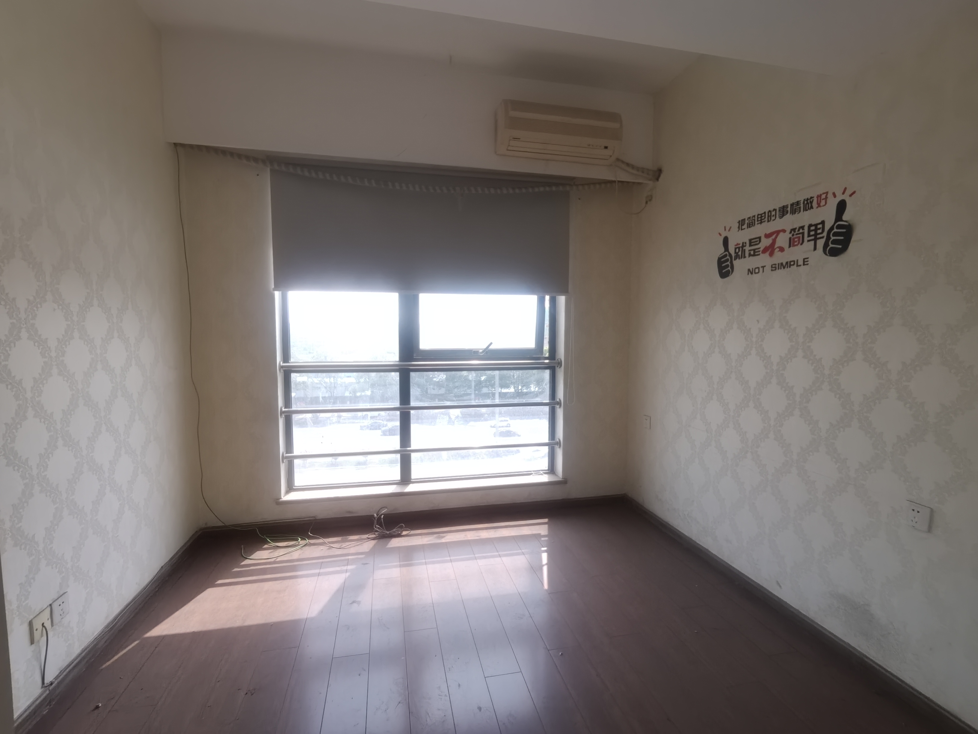 绵阳塘汛片区 万达SOHO两房1300元/月 绵阳租房