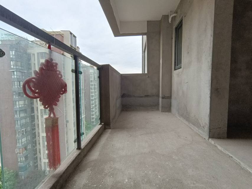 绵阳涪城万达附近 68万新房3室大阳台  楼层巴适 证在手无抵押 绵阳二手房