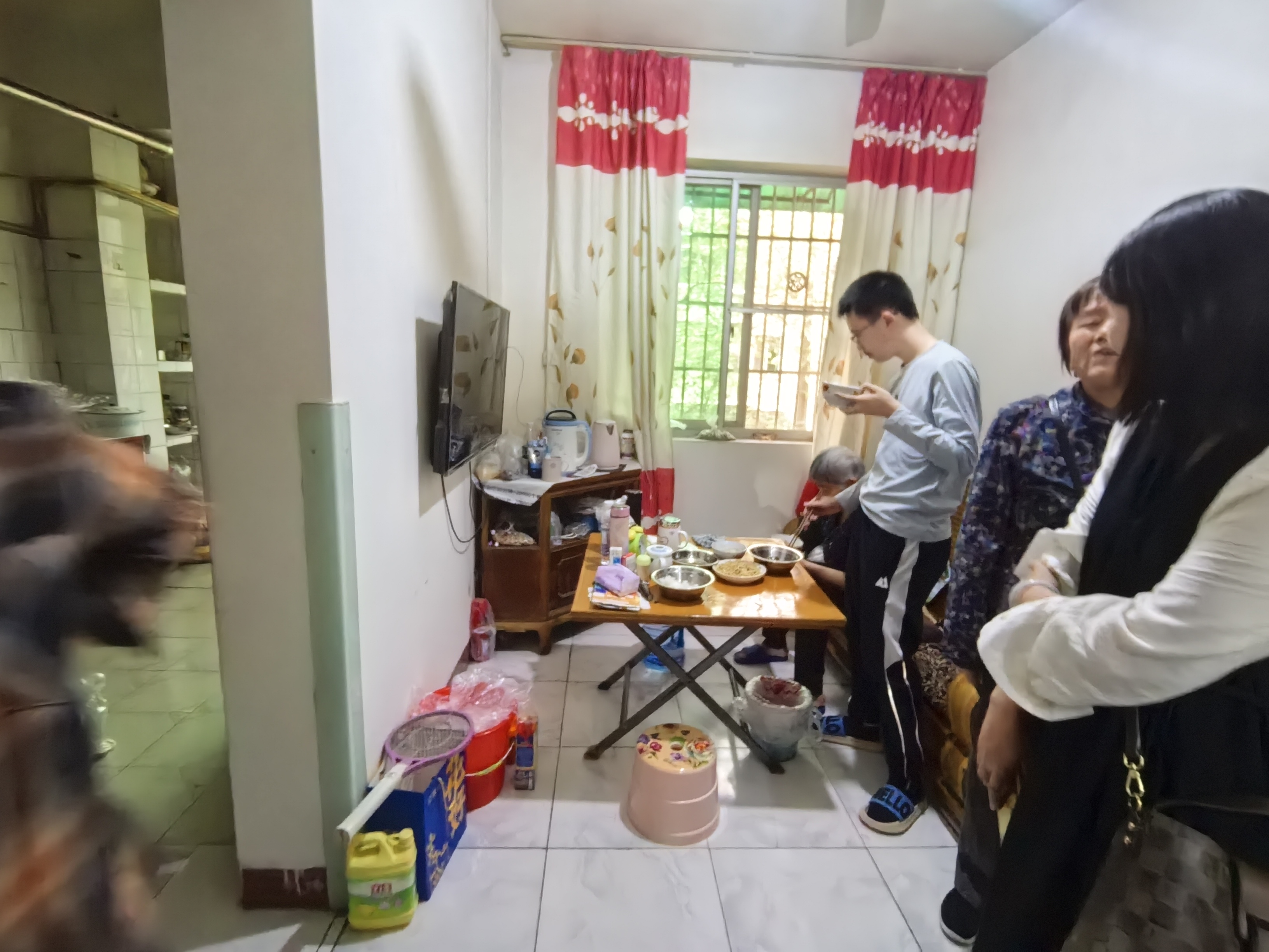 绵阳756家属区，2室1厅1卫，54.50㎡，普装，租金1500.00元/月 绵阳租房