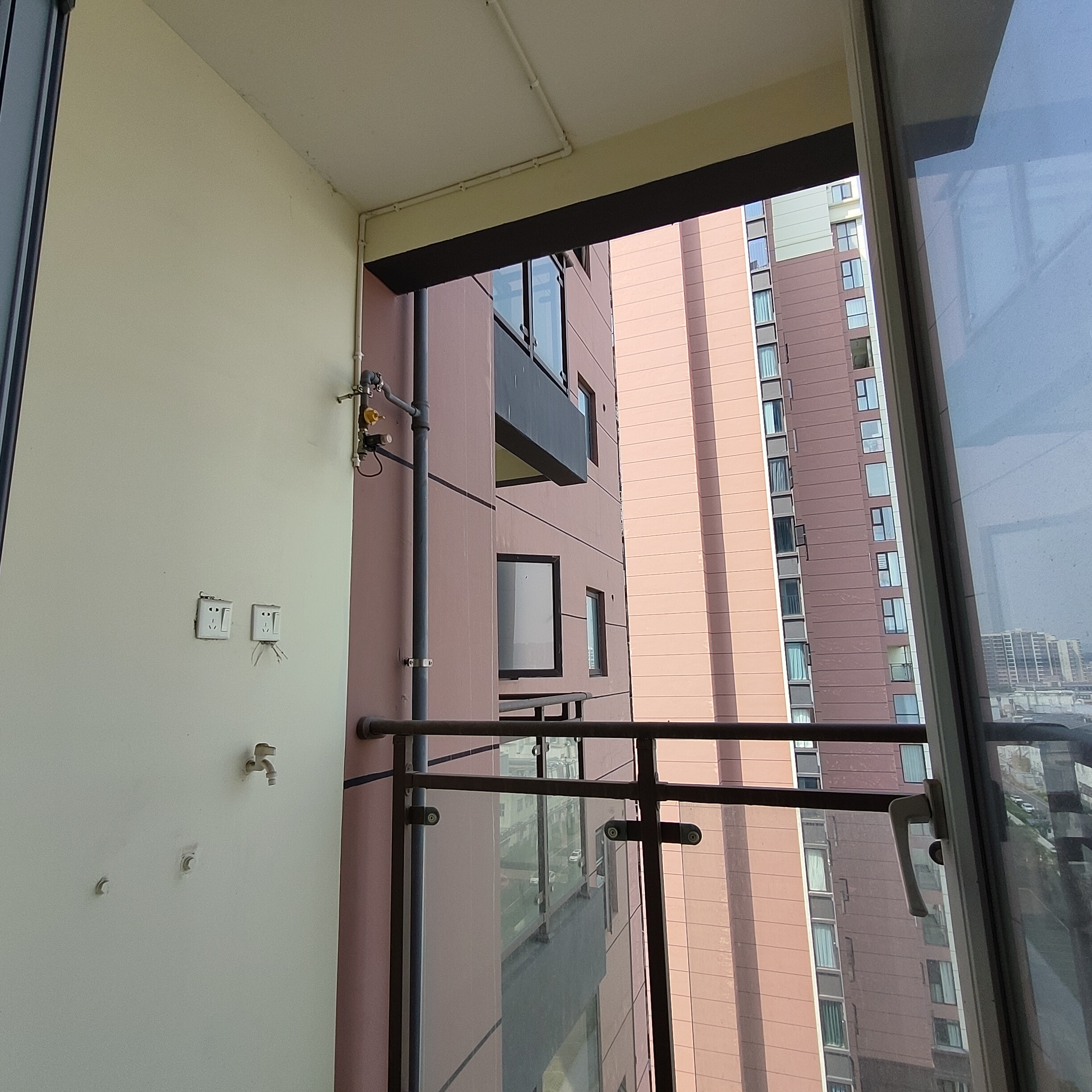 绵阳经开区 长虹·橡树郡3房1000元/月 绵阳租房