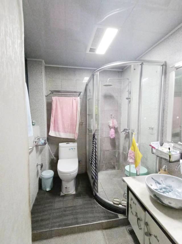 绵阳太阳城一期，4室2厅2卫，143.00㎡，售价103万 绵阳二手房
