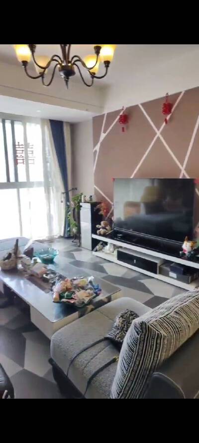 全屋精装婚房  海德庄园  楼层巴适  拎包入住