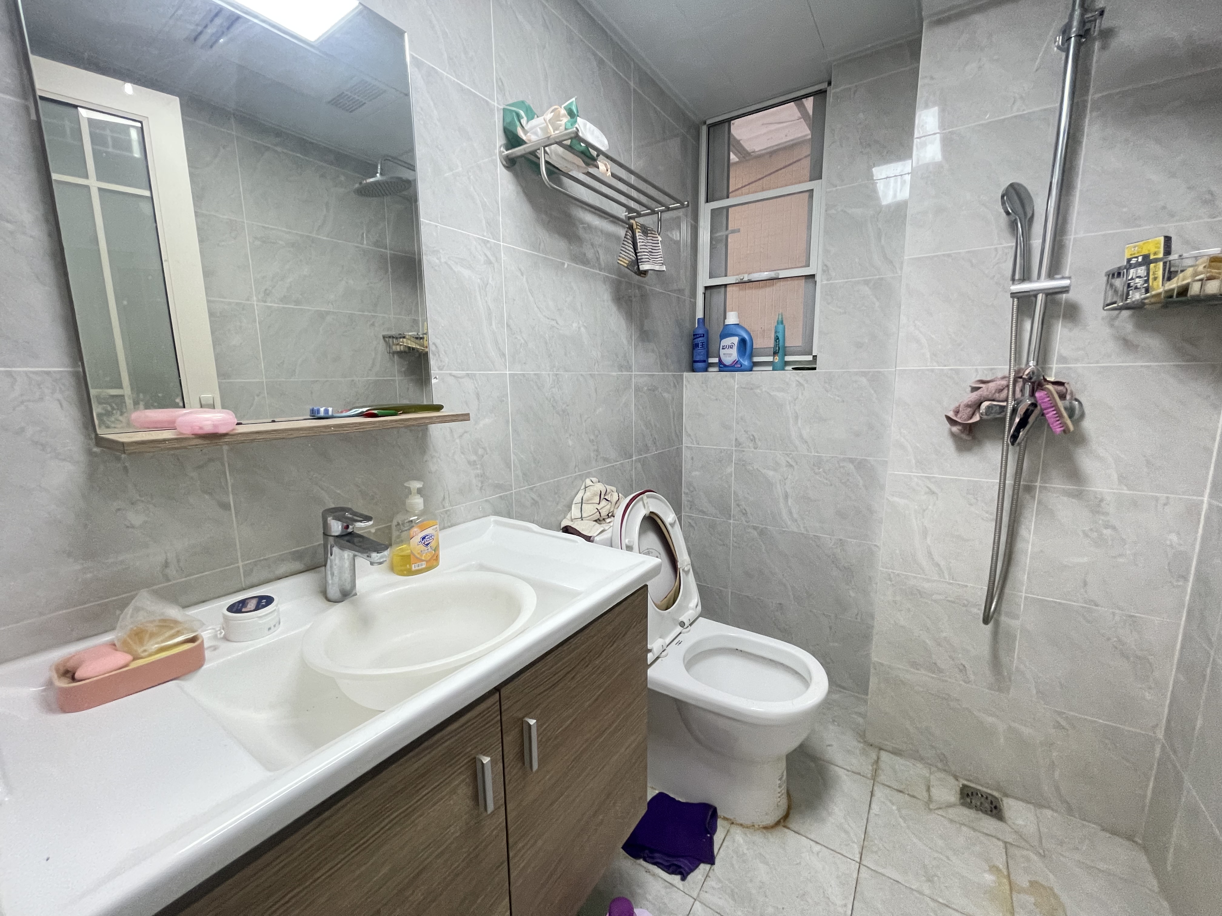 绵阳龙跃三江，2室2厅1卫，84.00㎡，精装，租金1200.00元/月 绵阳租房