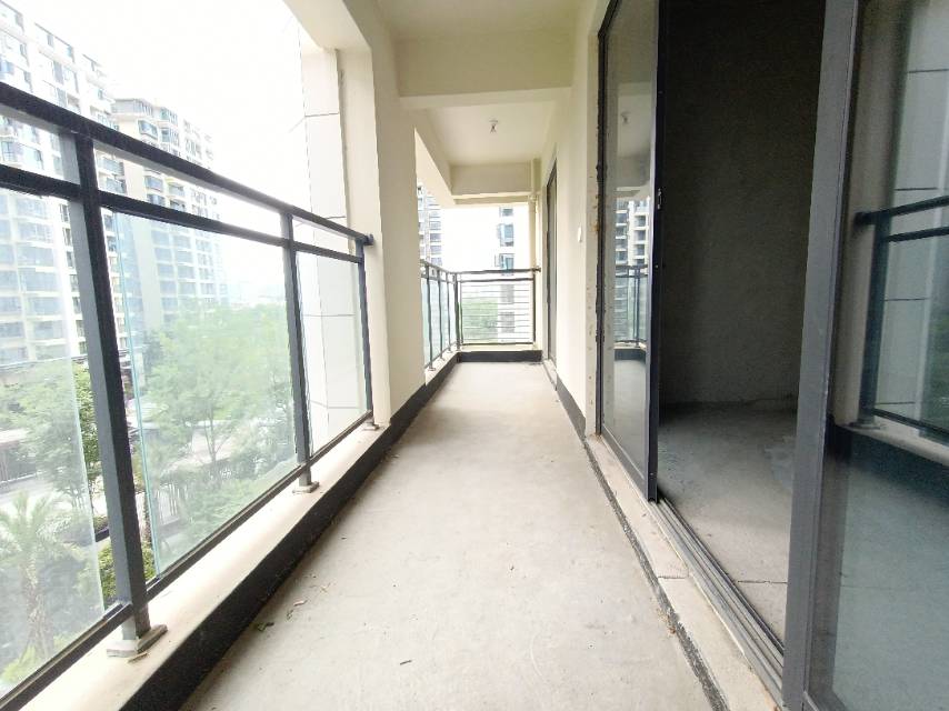 绵阳状元府邸，4室2厅2卫，129.00㎡，毛坯，售价155万 绵阳二手房