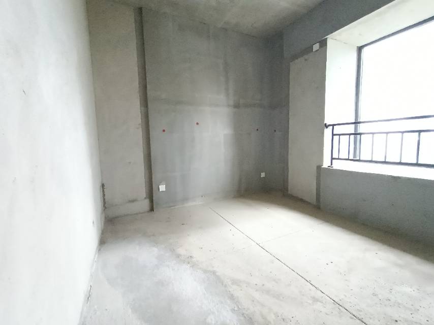 绵阳状元府邸，4室2厅2卫，129.00㎡，毛坯，售价155万 绵阳二手房