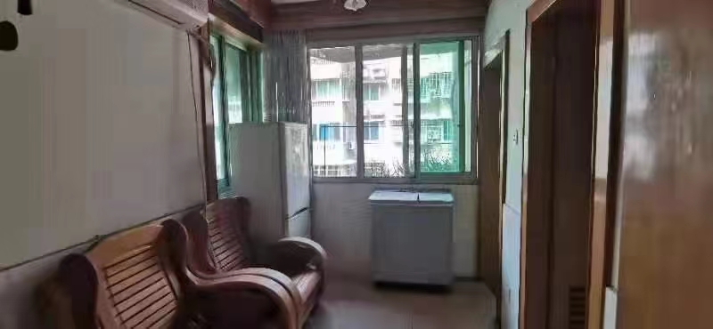 绵阳民航飞行学院家属院，2室1厅1卫，66.67㎡，普装，租金1000元/月 绵阳租房