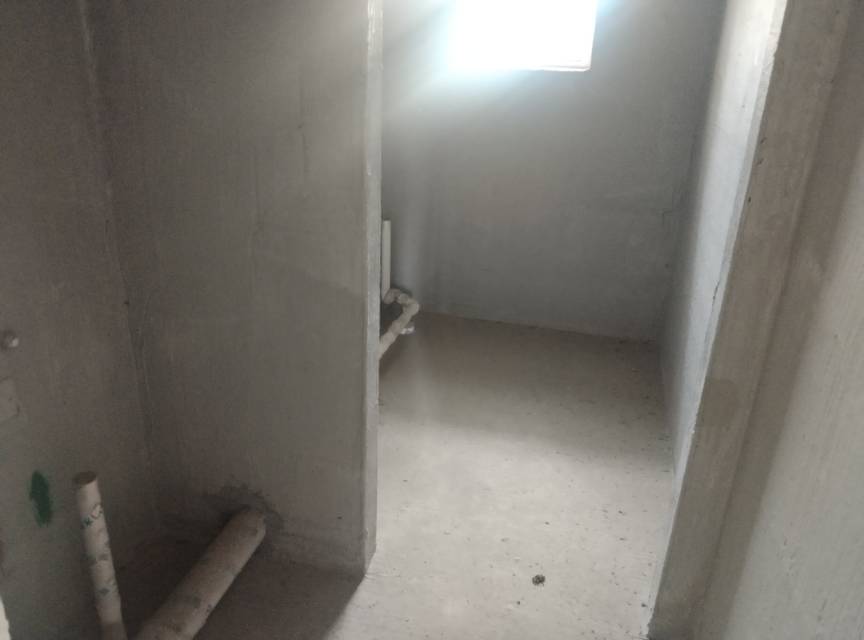绵阳倍特香槟华府一期，4室2厅2卫，143.00㎡，毛坯，售价125万 绵阳二手房
