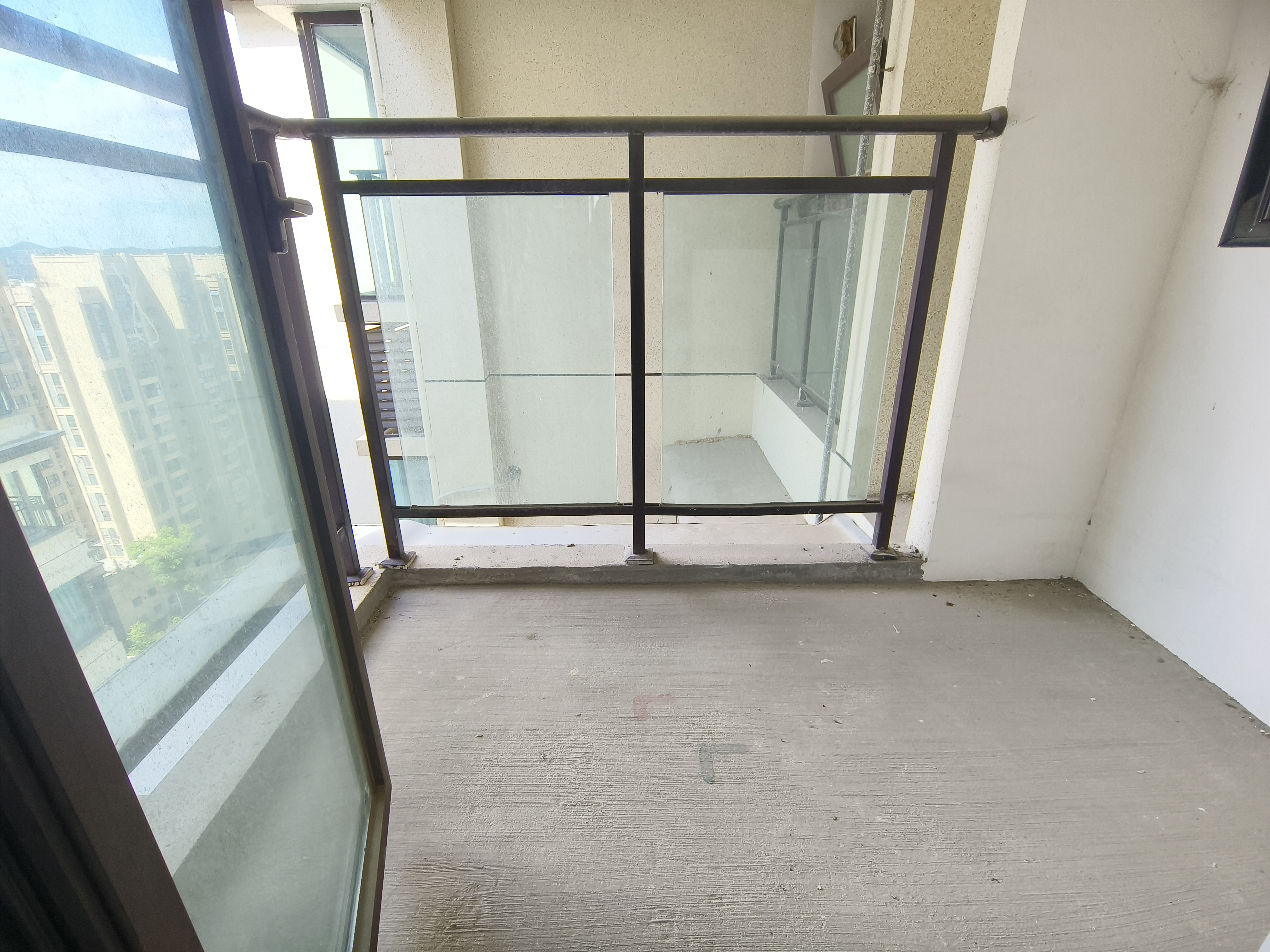 绵阳西城君悦华府，3室2厅2卫，115㎡，售价115万 绵阳二手房