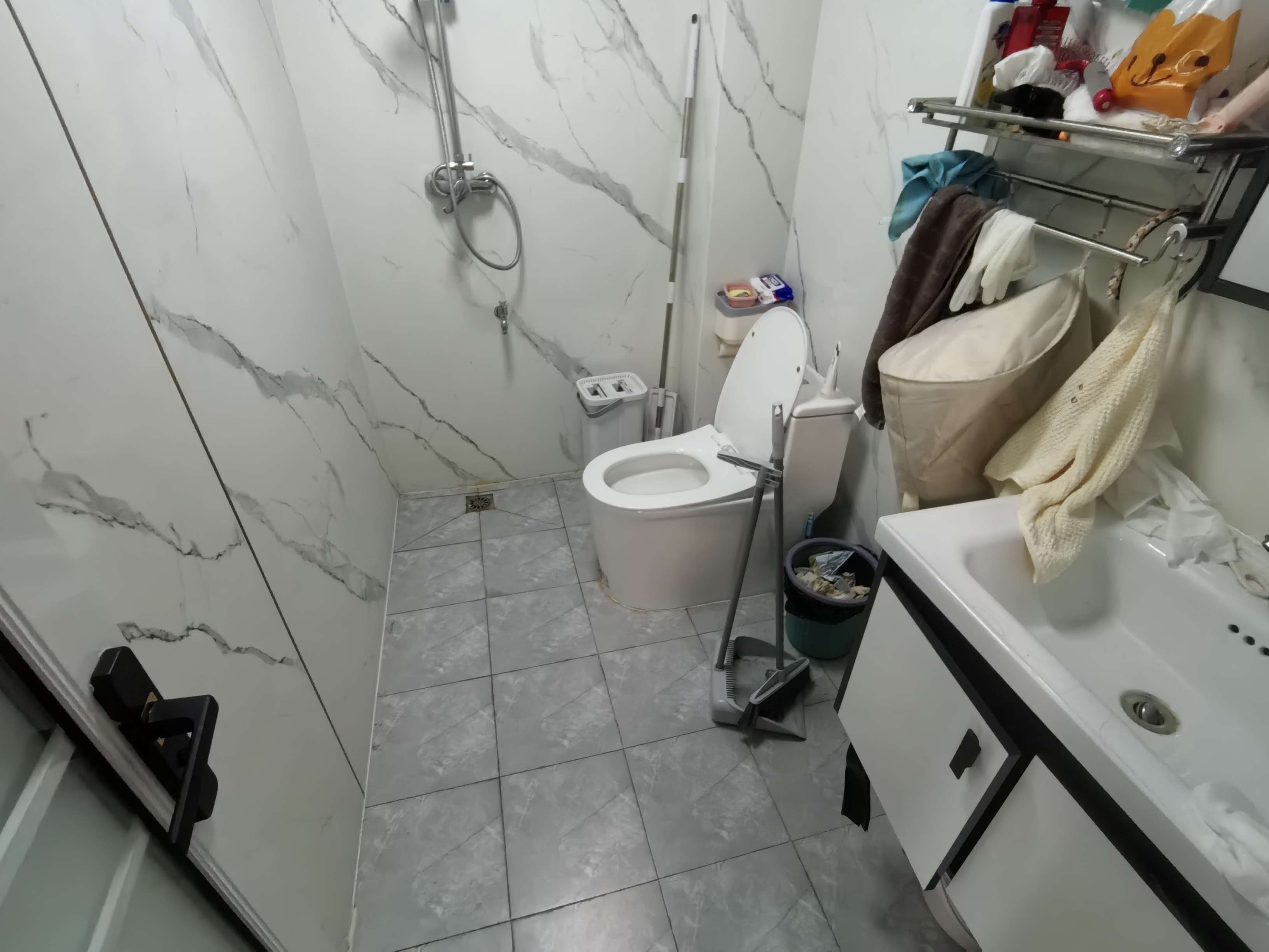 绵阳红星社区568小区，2室1厅1卫，50.00㎡，精装，租金1000.00元/月 绵阳租房