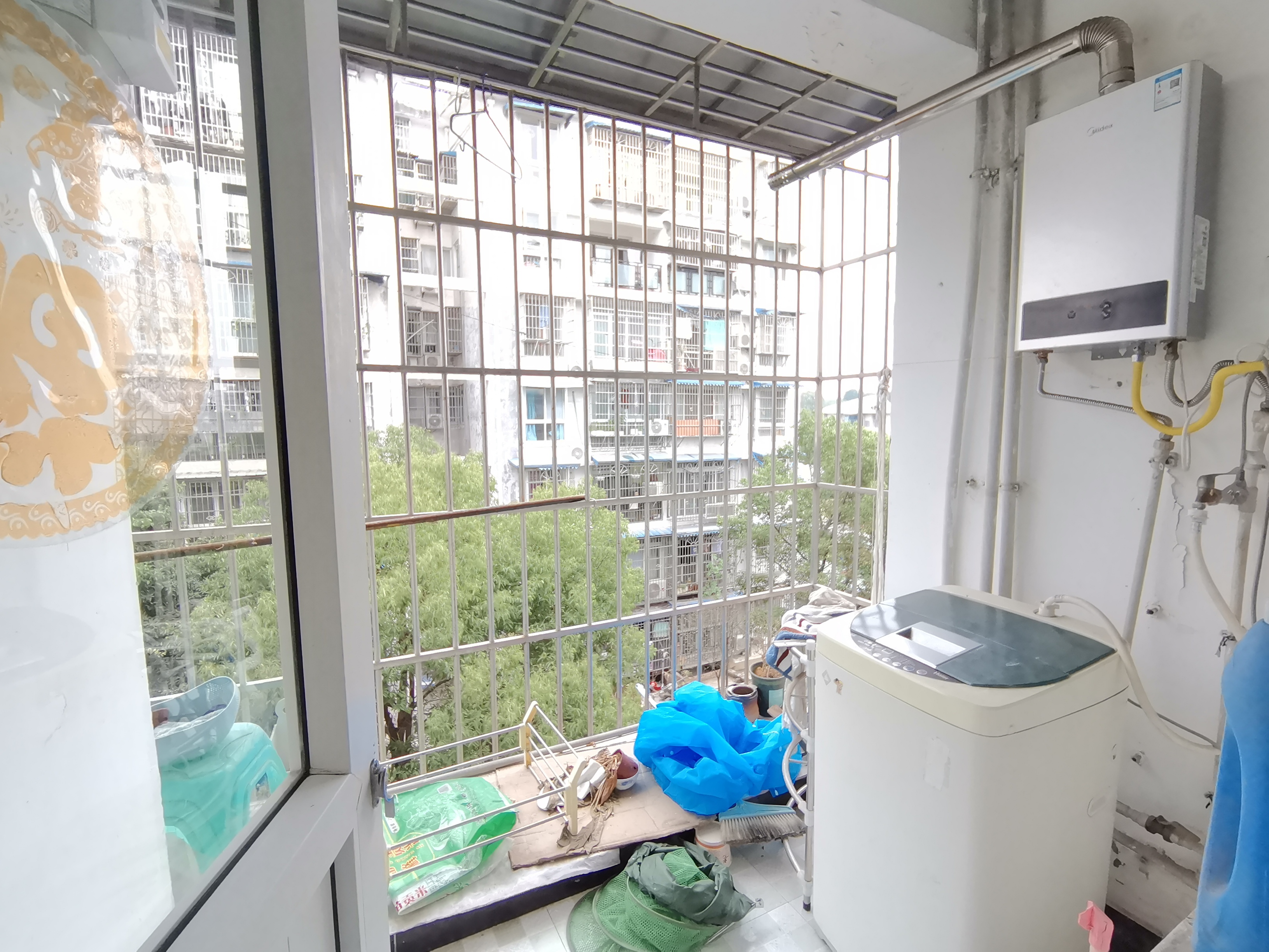 绵阳城南春天，2室1厅1卫，60.00㎡，精装，租金1100.00元/月 绵阳租房