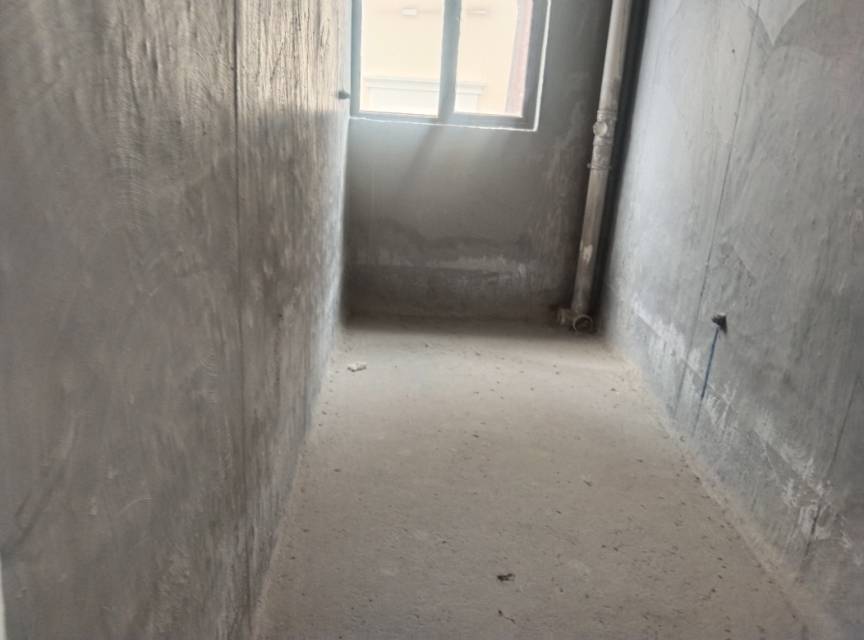 绵阳聚贤山庄，6室3厅4卫，370㎡，毛坯，售价370万 绵阳二手房