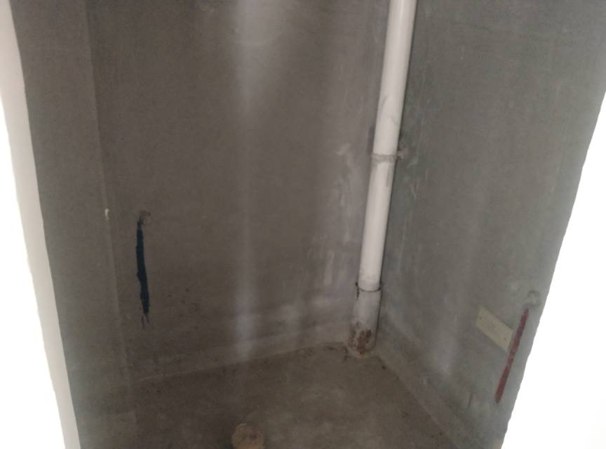 绵阳聚贤山庄，6室3厅4卫，370㎡，毛坯，售价370万 绵阳二手房