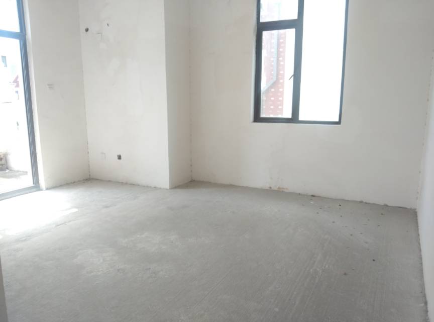 绵阳聚贤山庄，6室3厅4卫，370㎡，毛坯，售价370万 绵阳二手房