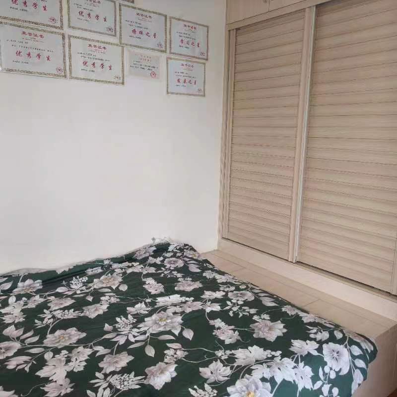 绵阳华润凌云府.精装大两室.73万可谈 直接入住 绵阳租房