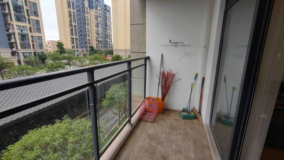 绵阳家园盛景，2室2厅1卫，80㎡，精装，租金1800元/月 绵阳租房