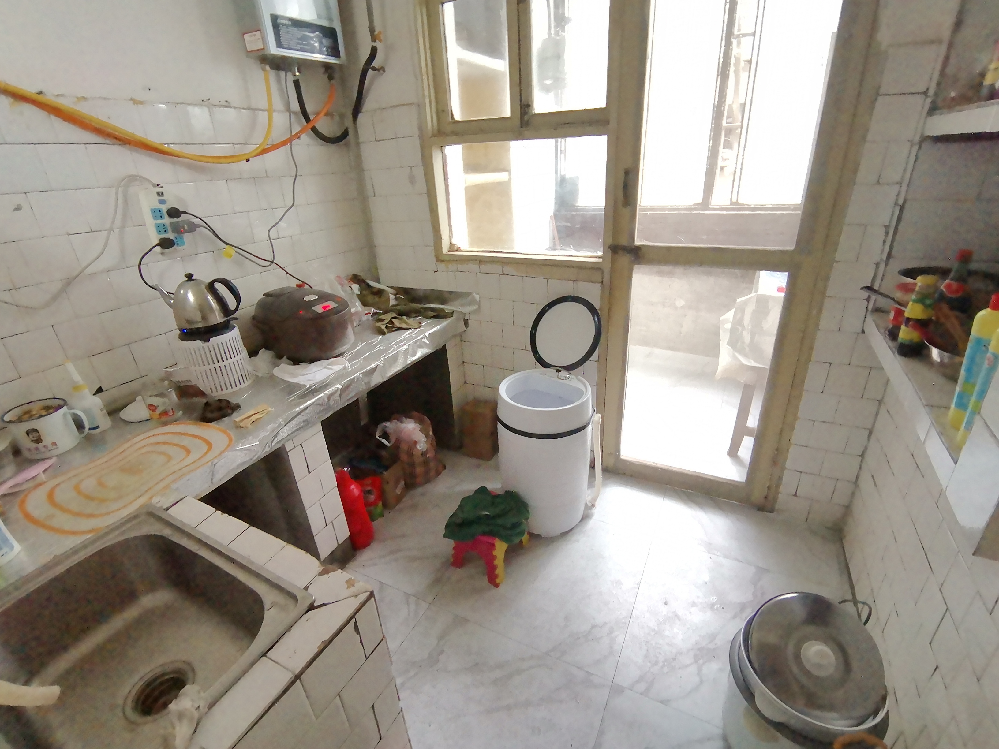 绵阳756家属区，2室1厅1卫，55㎡，普装，租金1100元/月 绵阳租房