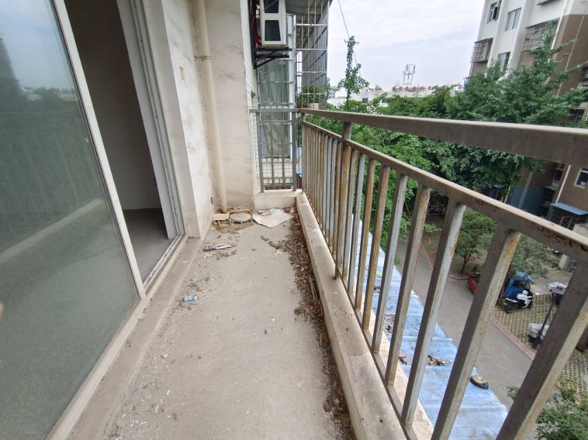 绵阳新城一号，3室2厅1卫，88㎡，售价25万 绵阳二手房
