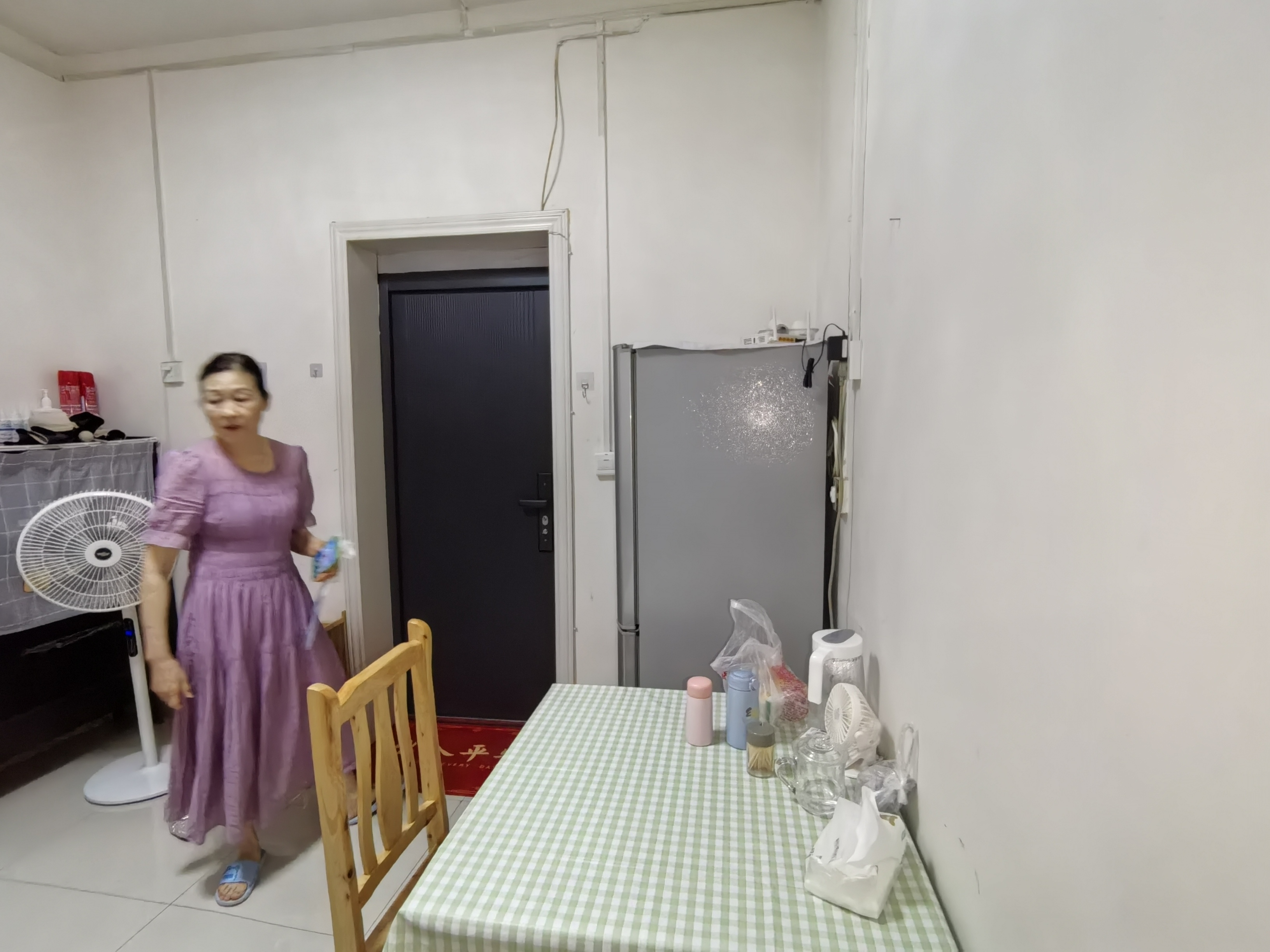 绵阳756家属区，2室1厅1卫，54㎡，普装，售价38万 绵阳二手房