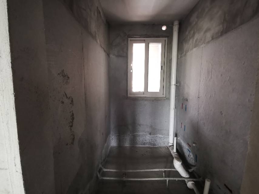 绵阳溪涪和院，3室2厅2卫，127㎡，毛坯，售价98万 绵阳二手房