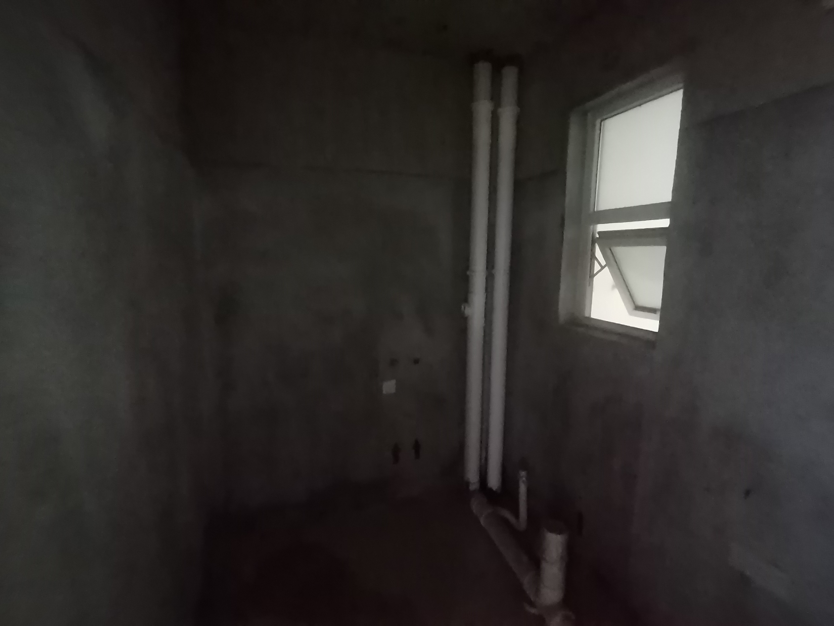 绵阳英才学区房.电梯小高层.带转角露台.标准清水套四.南北通透户型 绵阳二手房