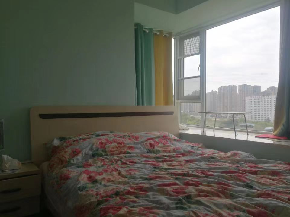 绵阳南山一号二期御珑藏，3室2厅1卫，88㎡，普装，租金1600元/月 绵阳租房