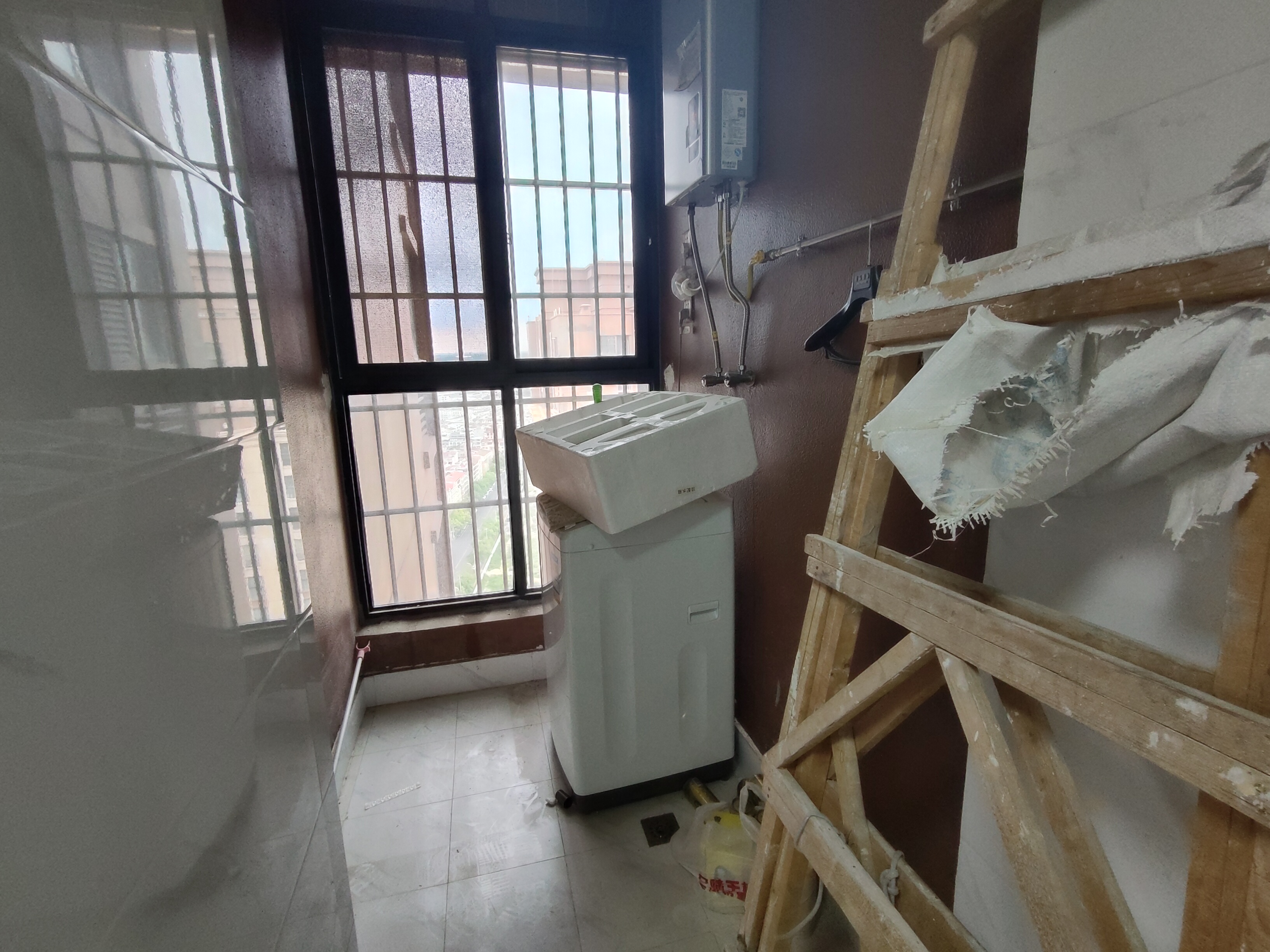 绵阳捡漏必看！三江启航5千多，公园旁万达广场，40多万拎包入住 绵阳二手房