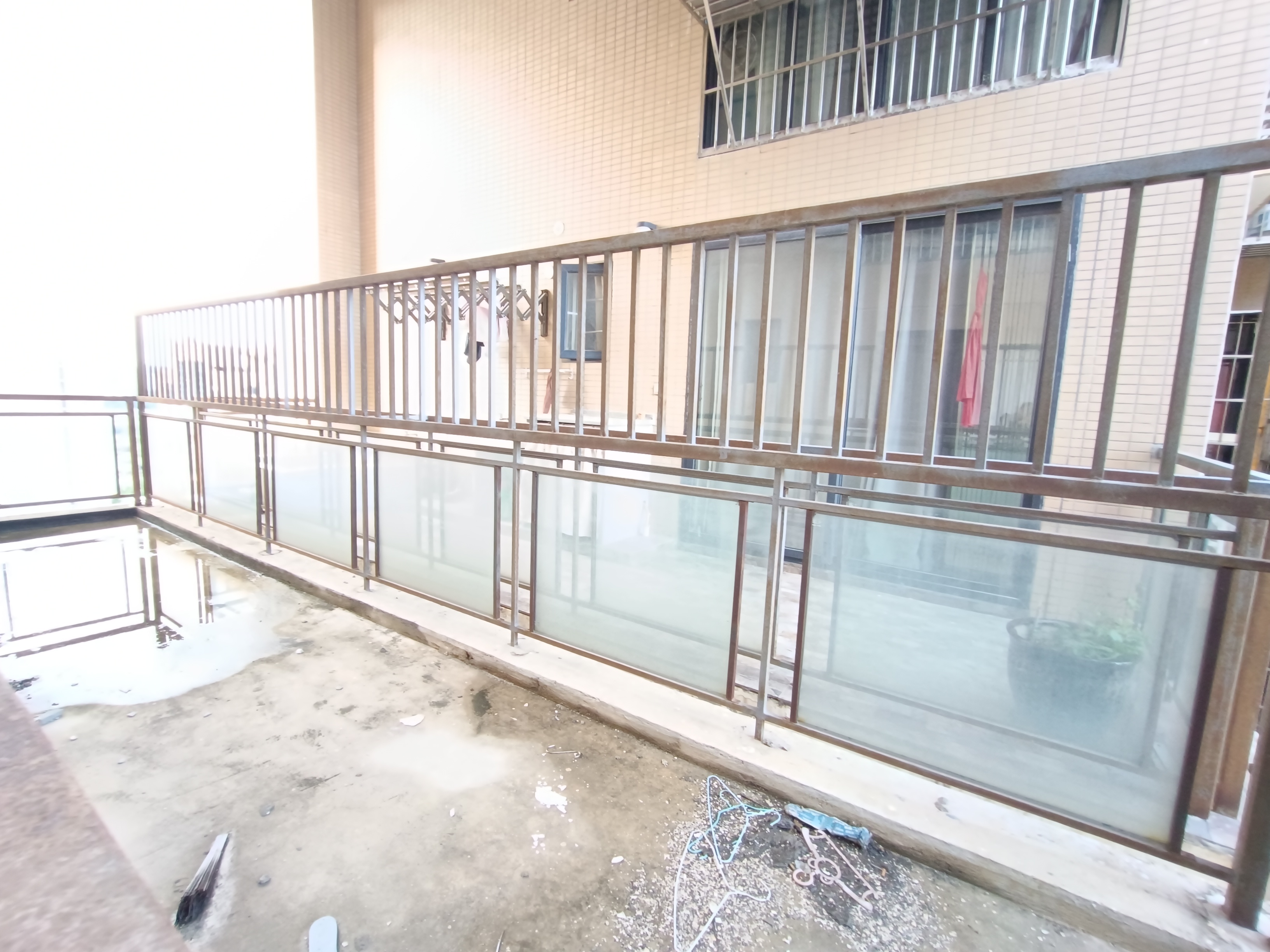 绵阳三江启航学校 带露台的电梯小高层 视野开阔 与万达为邻 绵阳二手房