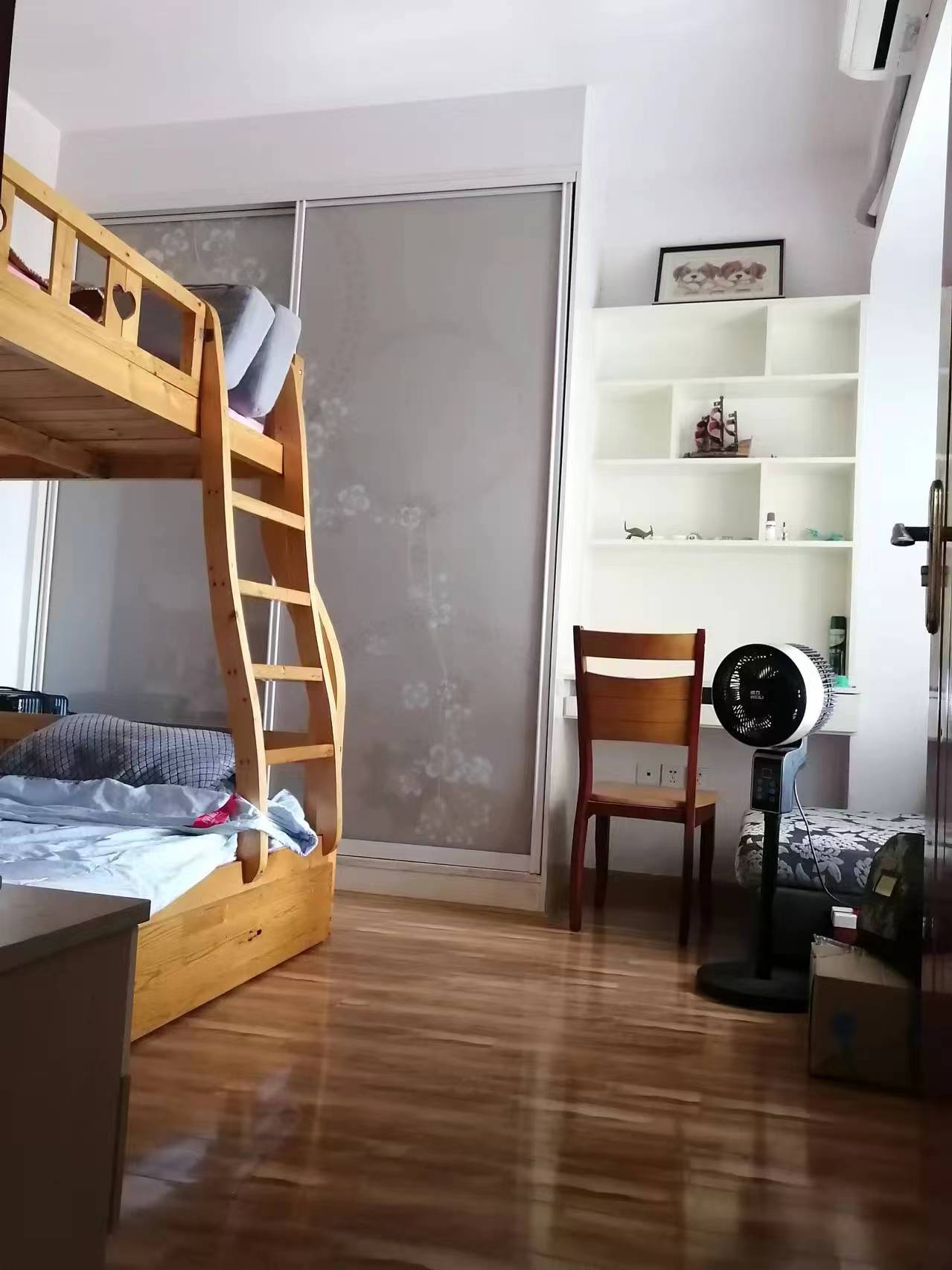 绵阳南城新界，2室2厅1卫，73㎡，租金1100元/月 绵阳租房