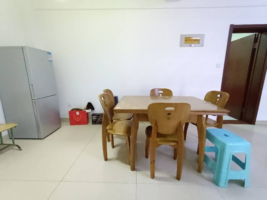 绵阳朝南，英才学区房，稀缺电梯三室双卫 绵阳二手房