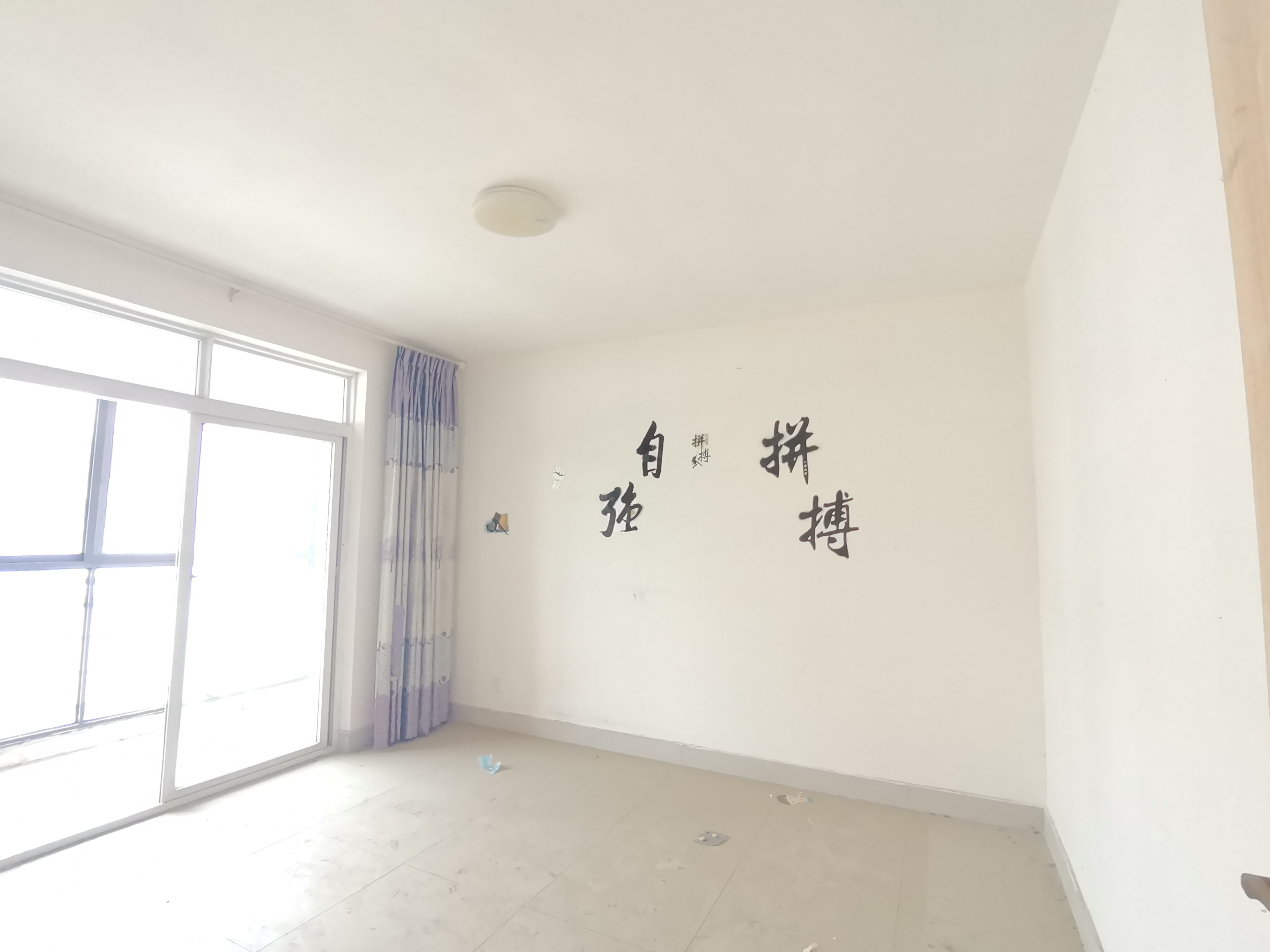 绵阳城南春天三期，5室2厅2卫，156.00㎡，普装，售价51.00万 绵阳二手房