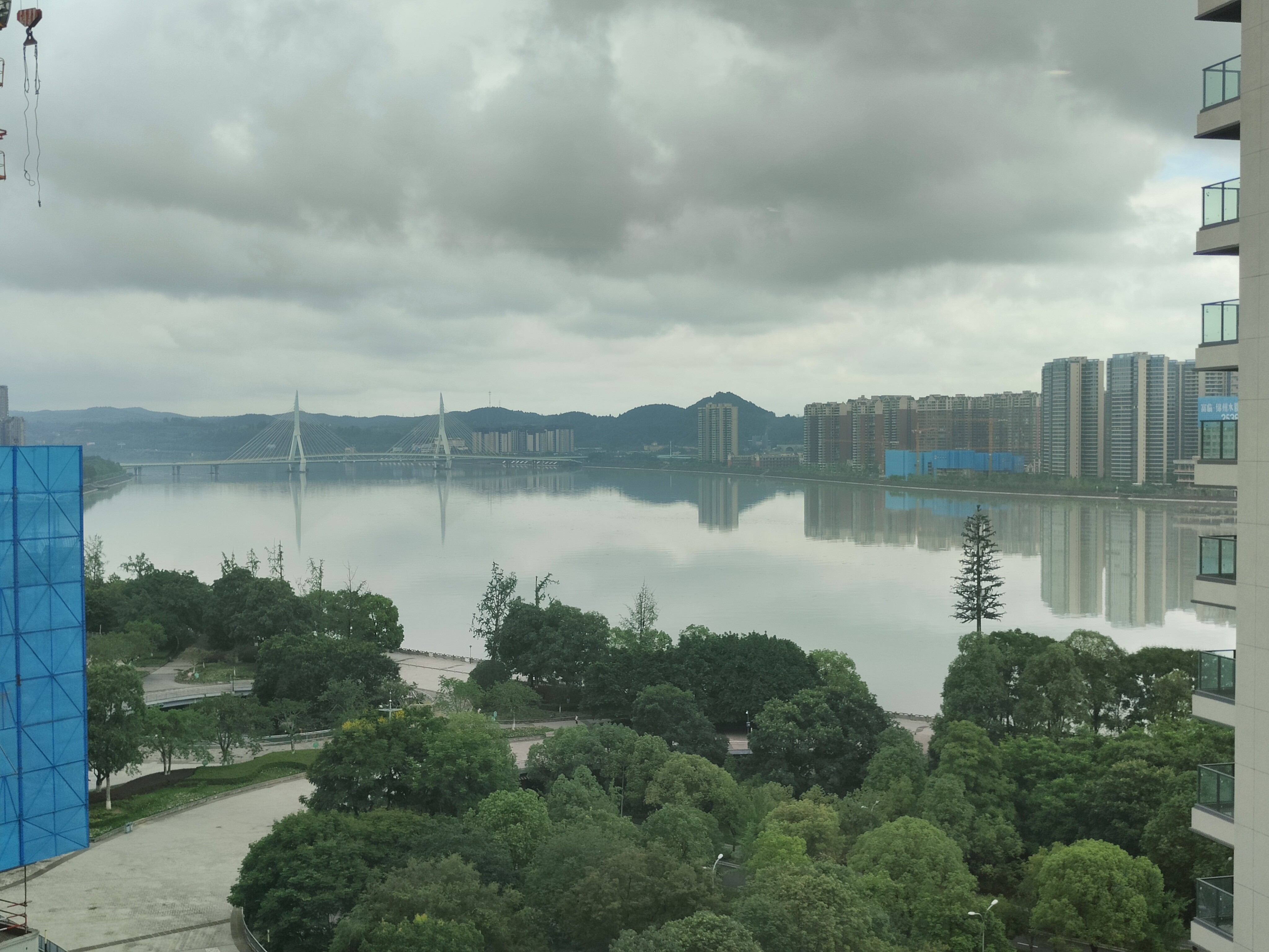绵阳纯改大平层带车位 中层全屋加了定制  诚心出售 绵阳二手房