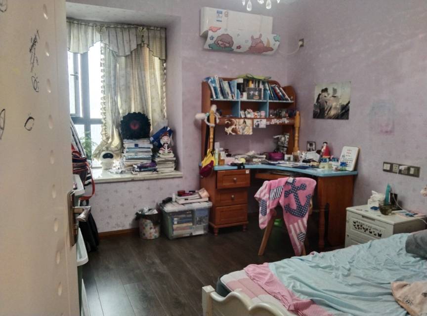 绵阳单价7千左右.精装大三房双卫.看中庭.视野开阔.性价比高 绵阳二手房