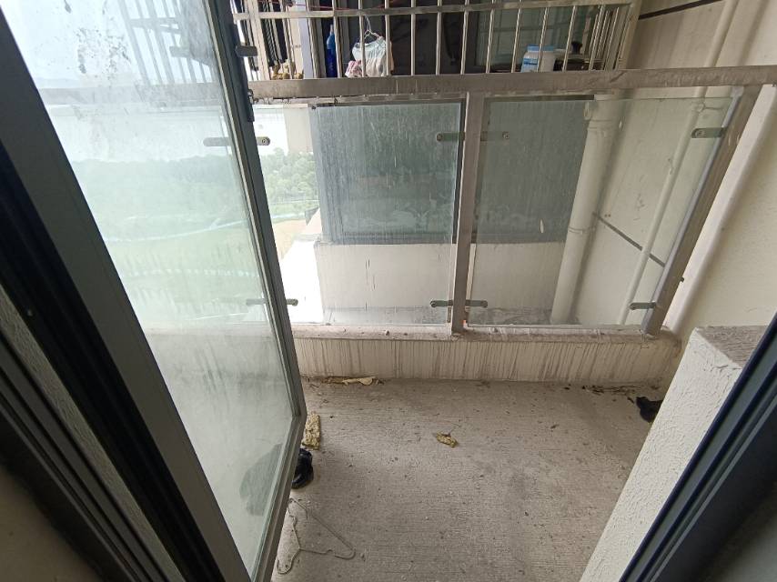绵阳正临江景房 视野无敌 公园上清水三室双卫 万达广场三江启航学校 中间楼层 绵阳二手房