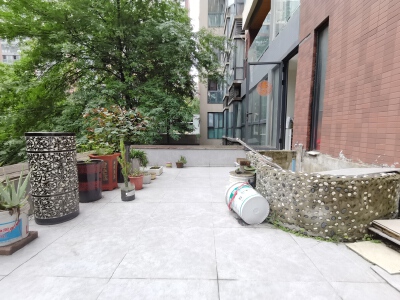 奥林春天.大横厅.带露台.精装大三房双卫.南北通透户型.