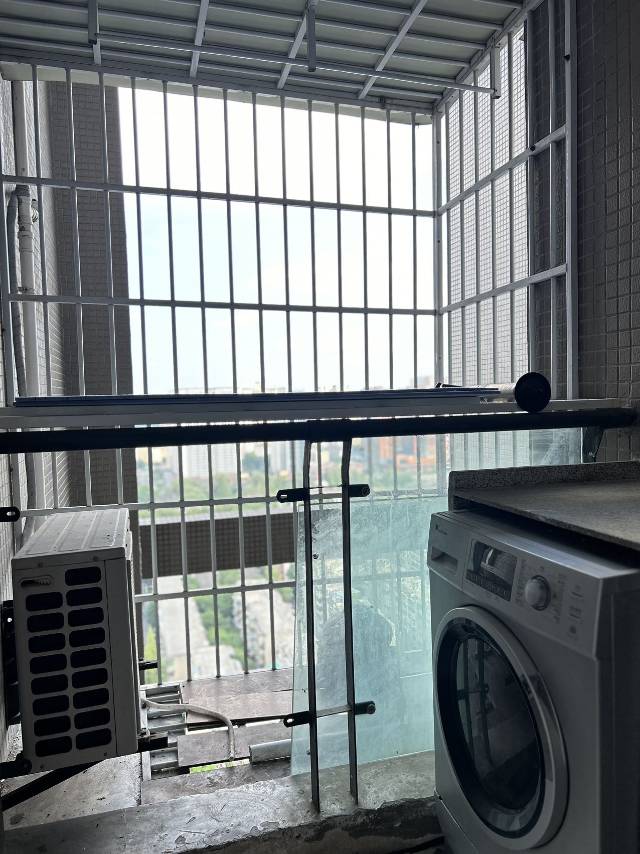 绵阳天籁一品，3室2厅2卫，125㎡，租金2100元/月 绵阳租房