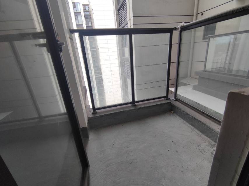 绵阳新亚锦云澜，3室2厅2卫，104.8㎡，售价92万 绵阳二手房