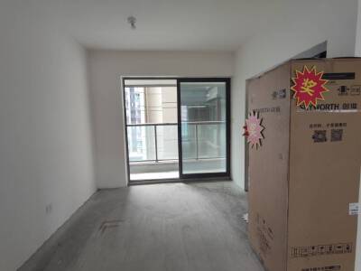 新亚锦云澜，4室2厅2卫，117㎡，毛坯，售价115万
