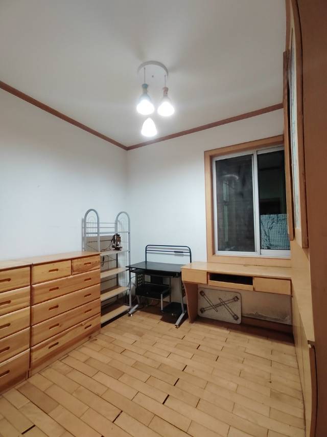 绵阳新康花园B区，2室2厅1卫，80㎡，租金800元/月 绵阳租房