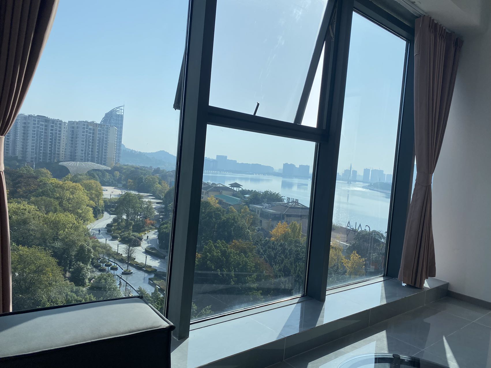 绵阳富临桃花岛，1室1厅1卫，47㎡，租金1200元/月 绵阳租房