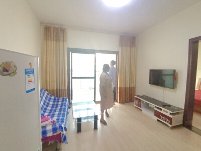 城南春天，2室1厅1卫，70㎡，普装，租金1500元/月