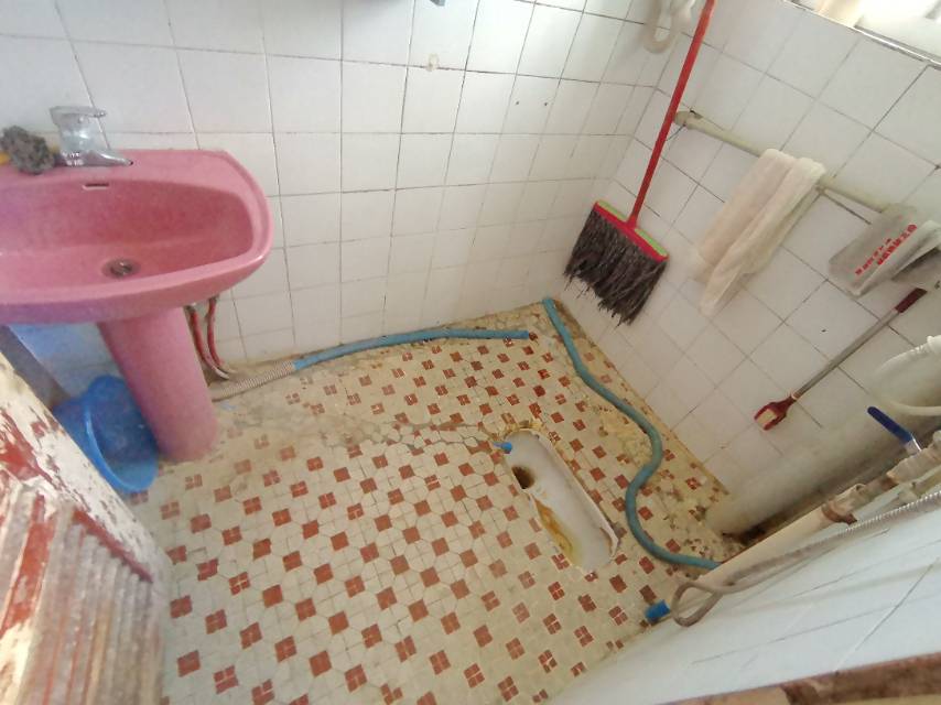 绵阳756家属区，2室1厅1卫，65㎡，普装，租金1000元/月 绵阳租房
