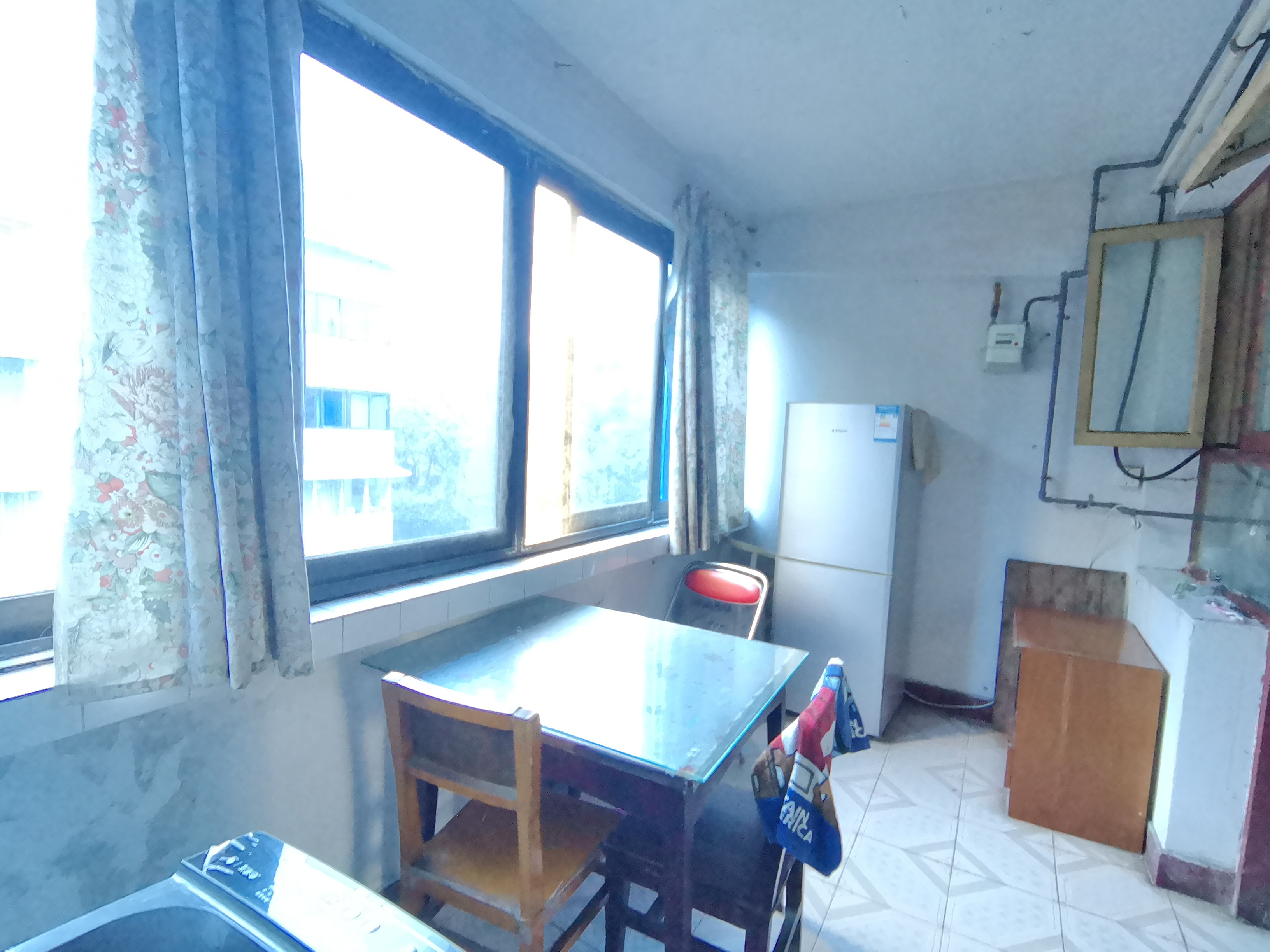 绵阳756家属区，2室2厅1卫，70.00㎡，普装，租金1100.00元/月 绵阳租房