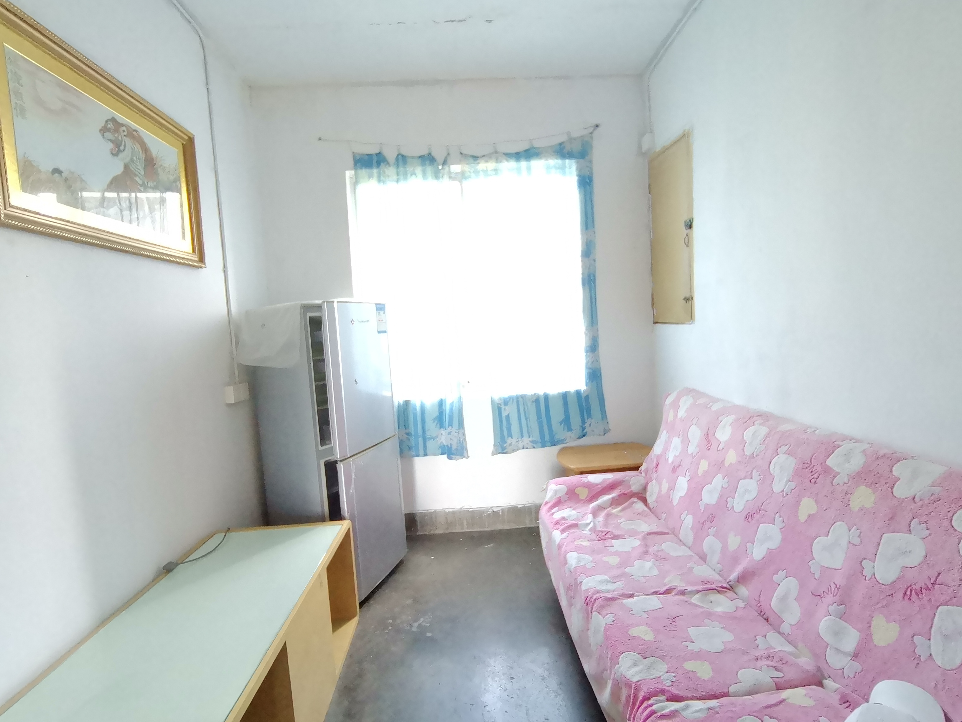 绵阳756家属区，2室1厅1卫，54㎡，租金700元/月 绵阳租房
