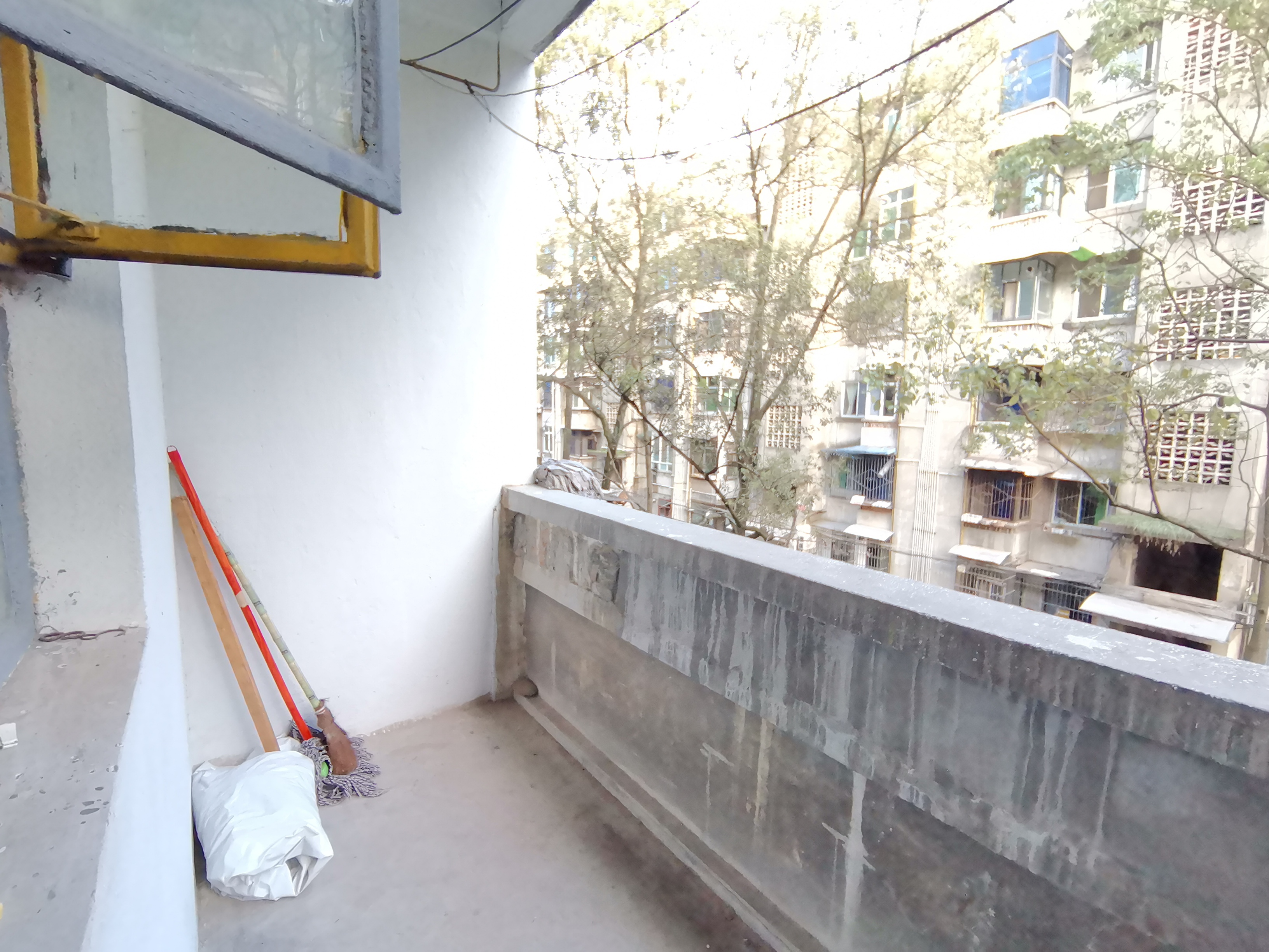 绵阳756家属区，2室1厅1卫，54㎡，简装，租金1100元/月 绵阳租房