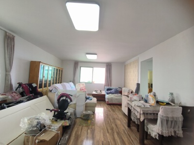 新康花园B区，3室2厅2卫，117㎡，售价60万