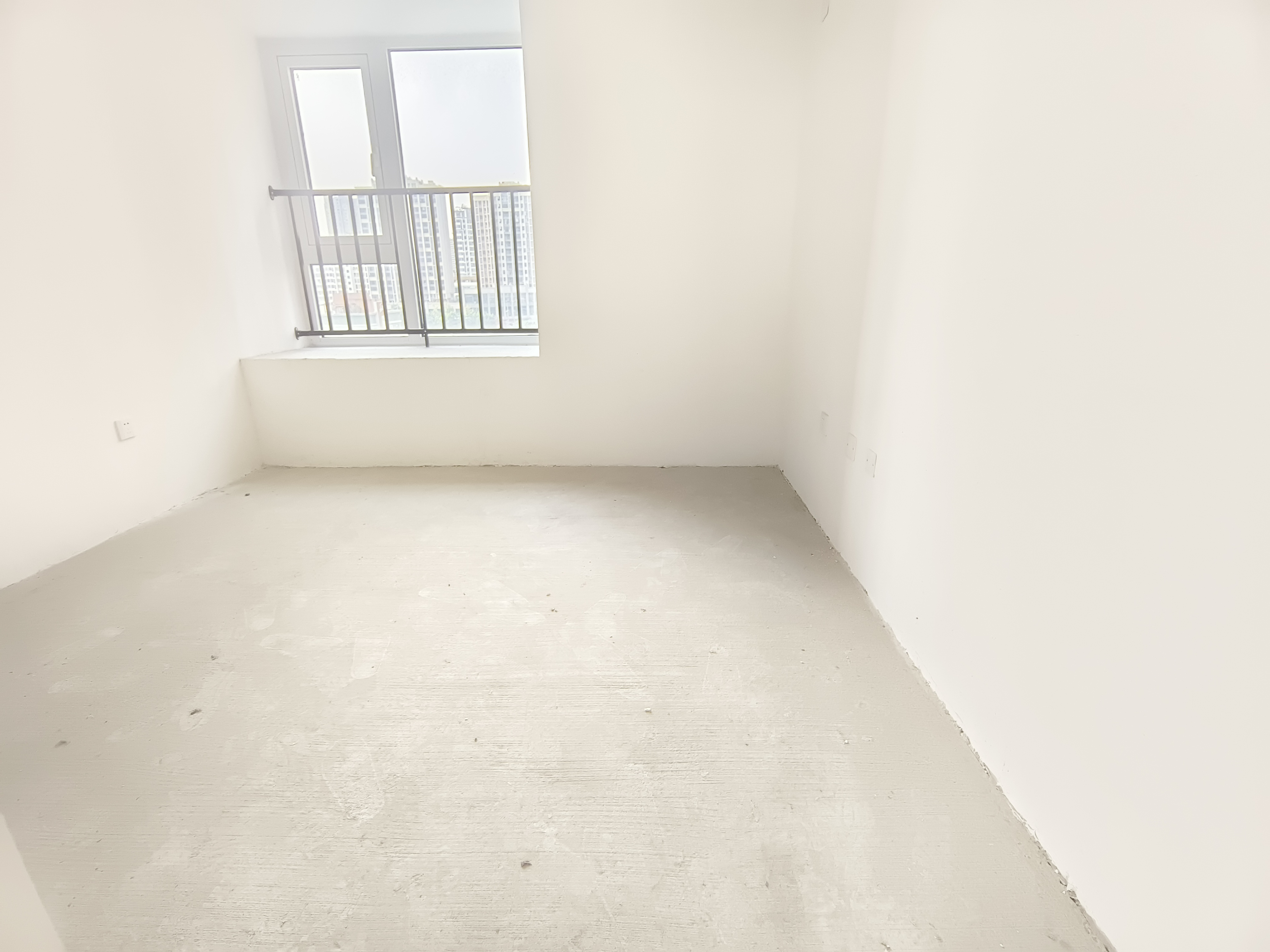 绵阳金和天府，3室2厅1卫，87.67㎡，毛坯，租金2000元/月 绵阳租房