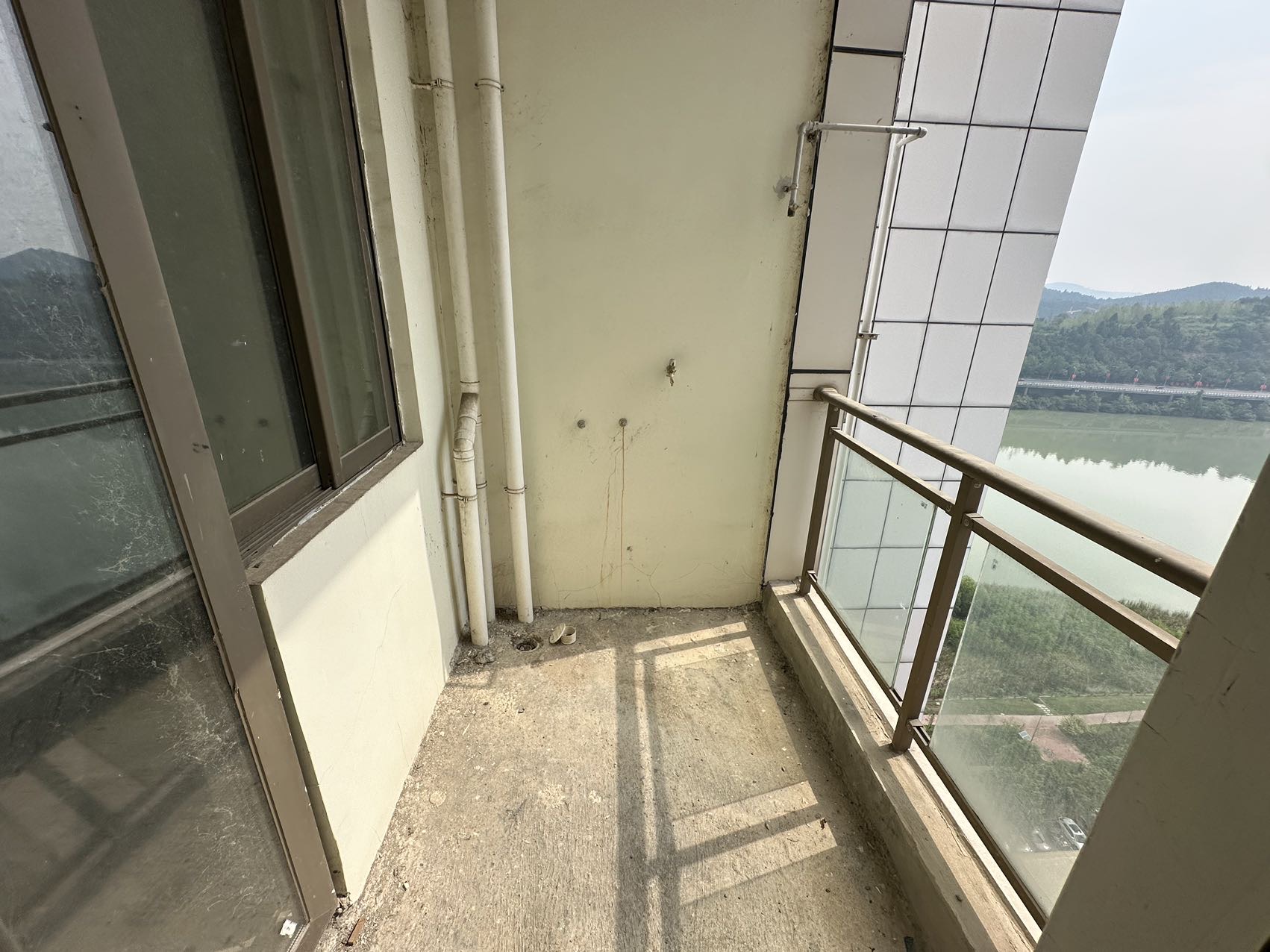 绵阳富临桃花岛，5室2厅2卫，300.00㎡，售价300.00万 绵阳二手房