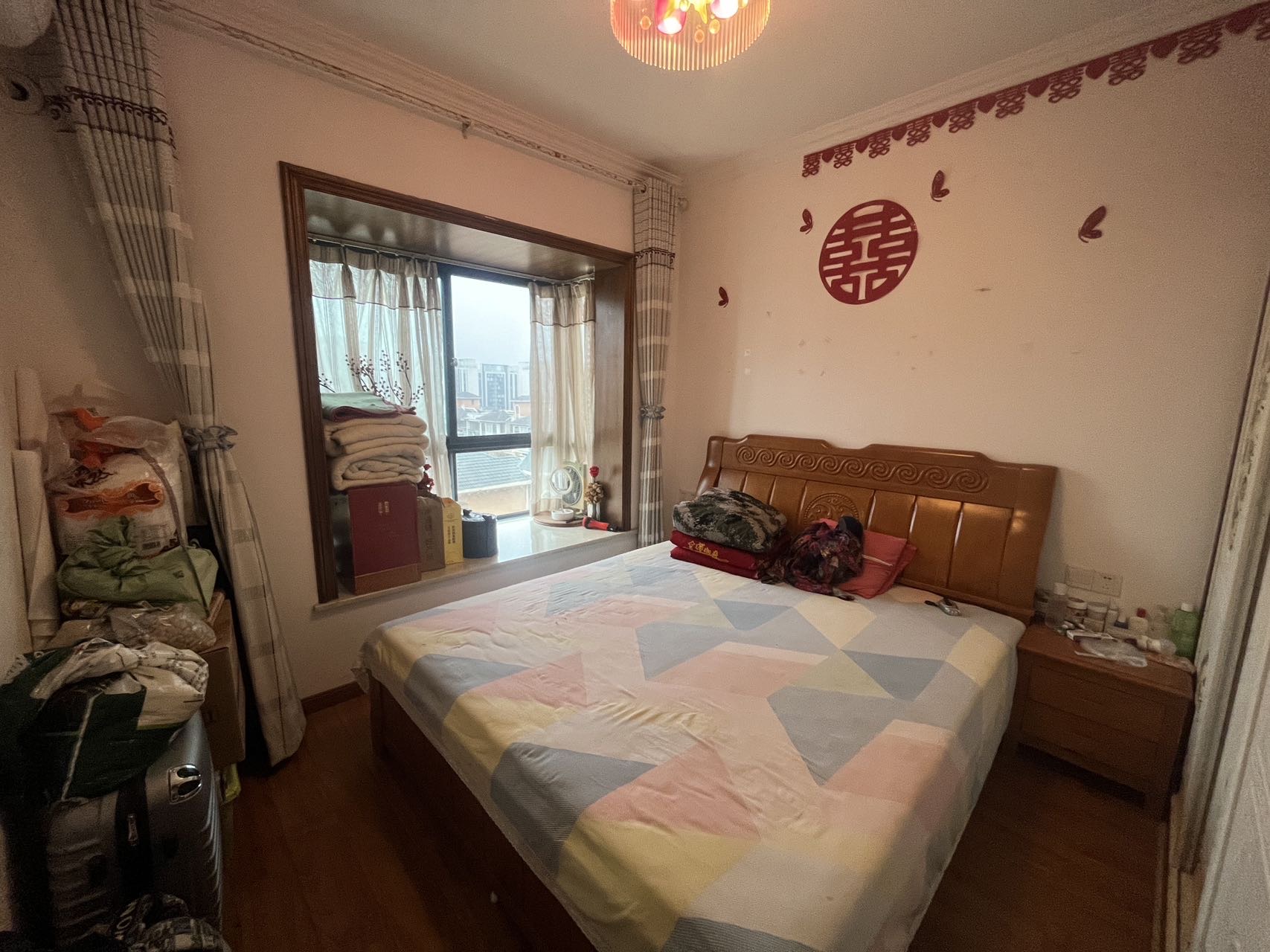 绵阳英才学区房.精装三室.对中庭.直接入住.性价比高. 绵阳二手房
